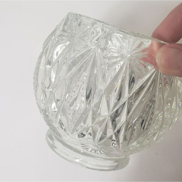 VINTAGE AVON Diamond Cut Crystal Clear Glass Bowl Decor Candle Dish - Picture 6 of 7